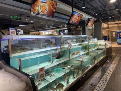 線下頻頻閉店，線上轉型“遇阻”，永輝超市賣場模式如何破局水產品零售？